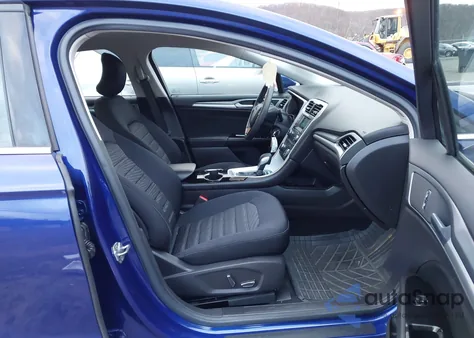 2016 Ford Fusion Se z USA, uszkodzony, nr VIN 3FA6P0HD2GR333393